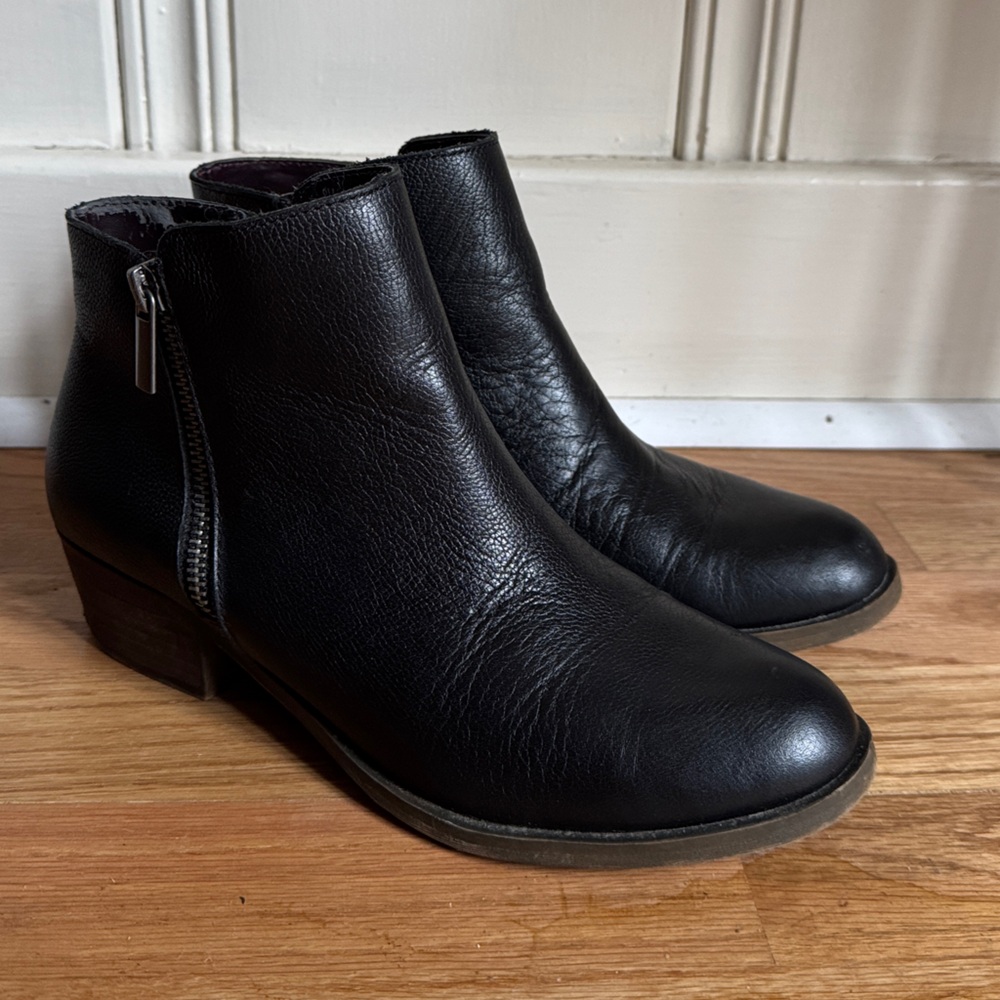 Kensie Leather Ankle Boots